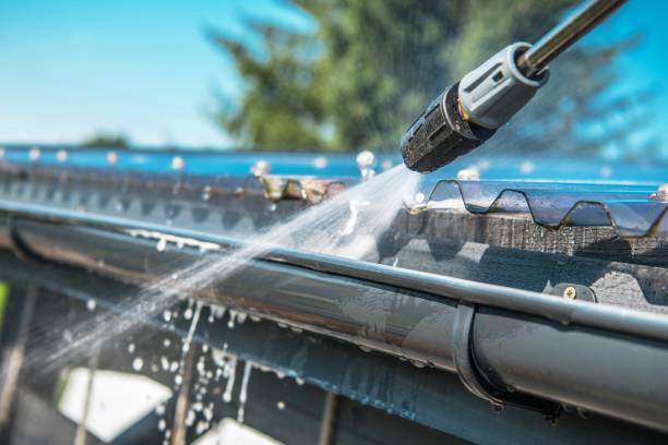 Best Sidewalk Pressure Washing  in Manton, MI